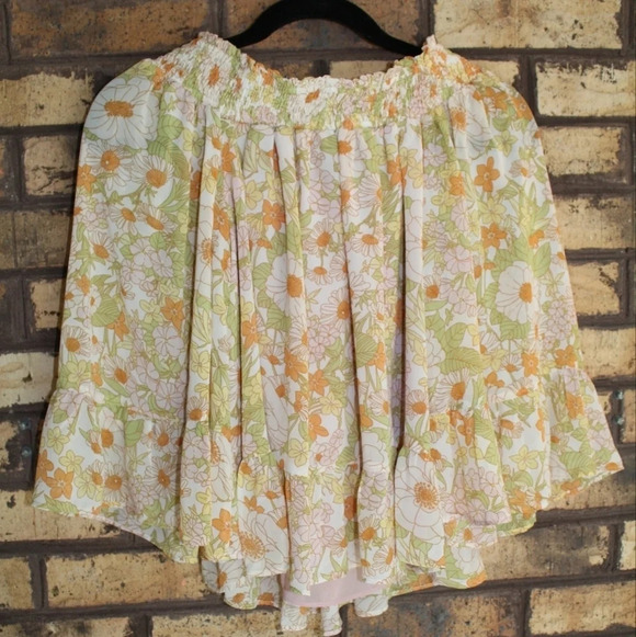 NWT Kori floral flowy blouse - Picture 3 of 7